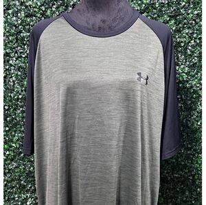 UNDER ARMOUR t-shirt